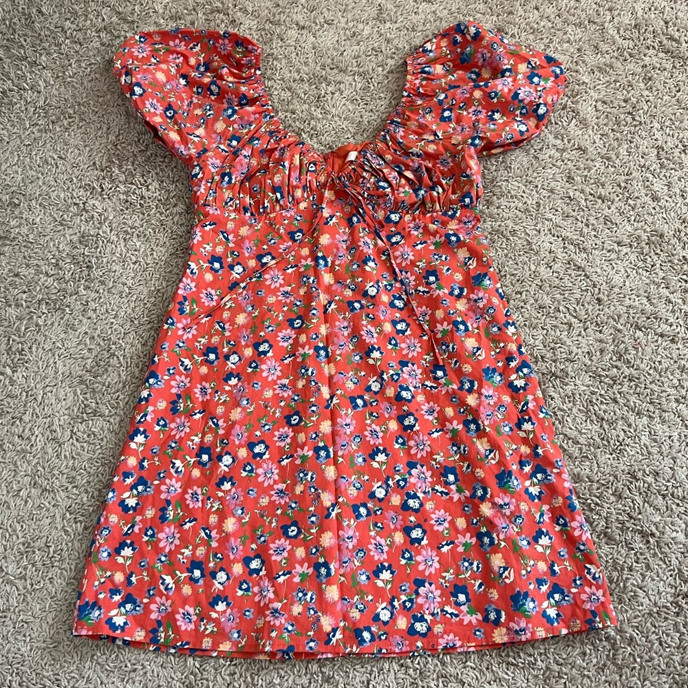 floral mini dress with matching hair tie NWOT